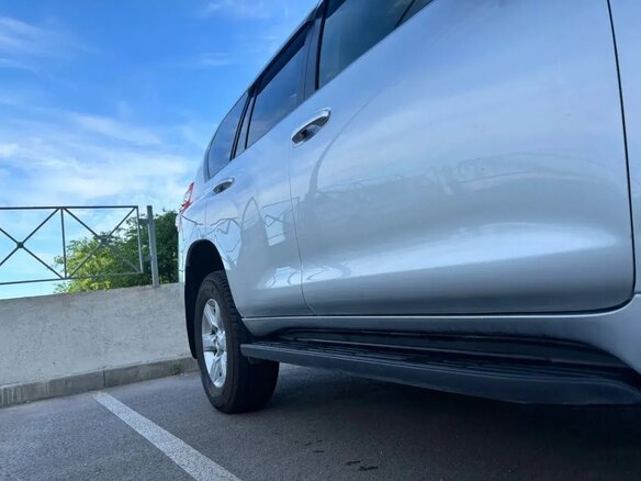 2014 Toyota Land Cruiser Prado 150 Series Рестайлинг 1, серебристый, 3150000 рублей - вид 19
