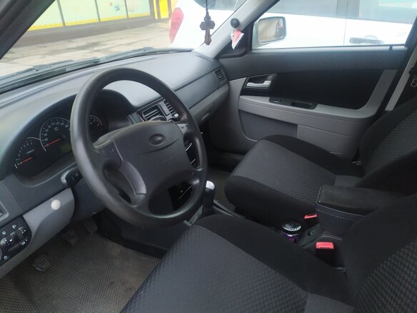 2011 Lada (ВАЗ) Priora I, серый, 250000 рублей - вид 6