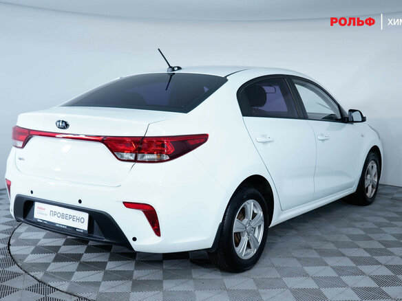 2017 Kia Rio IV, белый, 1397000 рублей - вид 3