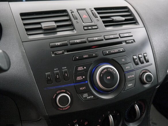 2013 Mazda 3 II (BL) Рестайлинг, белый, 849000 рублей - вид 14