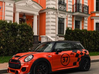 2018 Mini Hatch JCW III (F55/F56) Рестайлинг, оранжевый, 3400000 рублей, вид 2