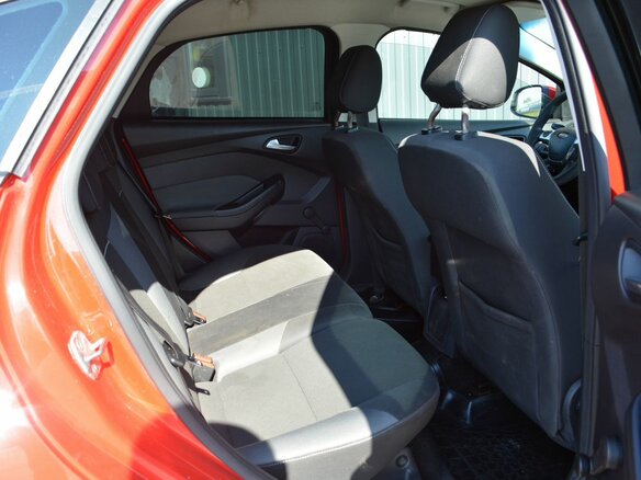 2012 Ford Focus III, красный - вид 19