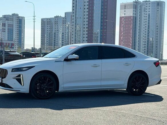 2026 Geely Preface I, белый, 3434990 рублей - вид 4