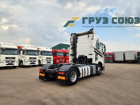 2017 Volvo FH, белый, 6290000 рублей, вид 5