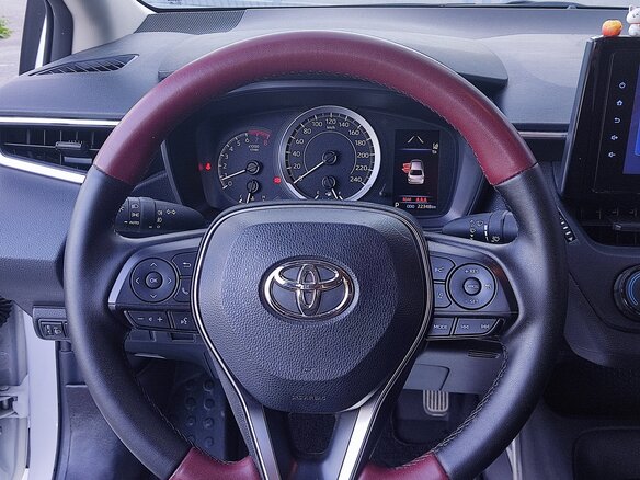 2022 Toyota Corolla XII (E210), белый, 1890000 рублей - вид 23