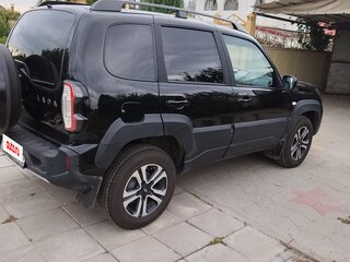 2025 Lada (ВАЗ) Niva Travel I Рестайлинг, чёрный, 1330000 рублей, вид 3