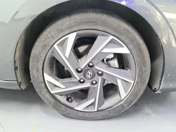 2023 Hyundai Elantra N Line VII (CN7) Рестайлинг, серый - вид 5