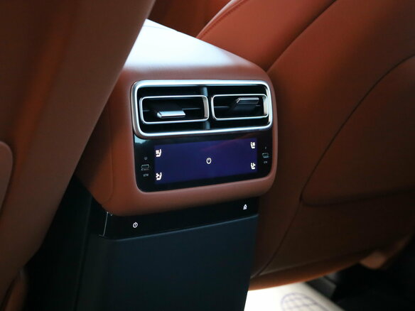 2026 Li Auto (Lixiang) L7 52.3 kWh I Рестайлинг, серый, 10590000 рублей - вид 13