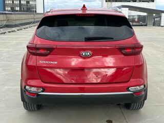 2019 Kia Sportage IV Рестайлинг, красный, 2407300 рублей, вид 4