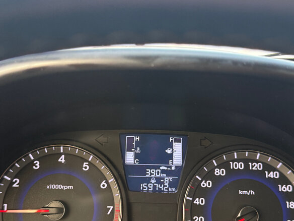 2015 Hyundai Solaris I Рестайлинг, коричневый, 850000 рублей - вид 15
