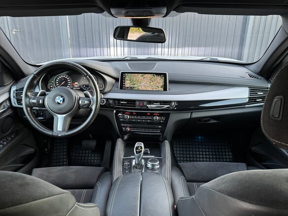 2019 BMW X6 30d II (F16), белый, 5300000 рублей - вид 13