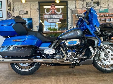 2026 Harley-Davidson CVO Street Glide Limited, синий, 6950000 рублей, вид 4