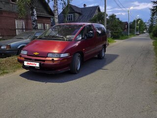 1993 Pontiac Trans Sport I, красный, 160000 рублей, вид 1
