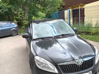 2010 Skoda Fabia II Рестайлинг, чёрный, 400000 рублей, вид 1