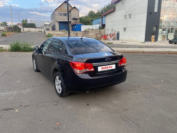 2011 Chevrolet Cruze I, чёрный, 765000 рублей - вид 3