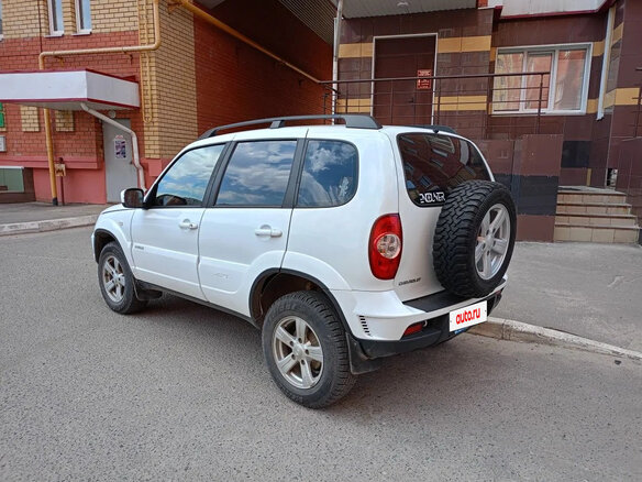 2015 Chevrolet Niva I Рестайлинг, белый, 570000 рублей - вид 7