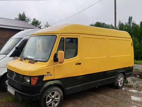 1993 Mercedes-Benz T2, жёлтый, 400000 рублей, вид 1
