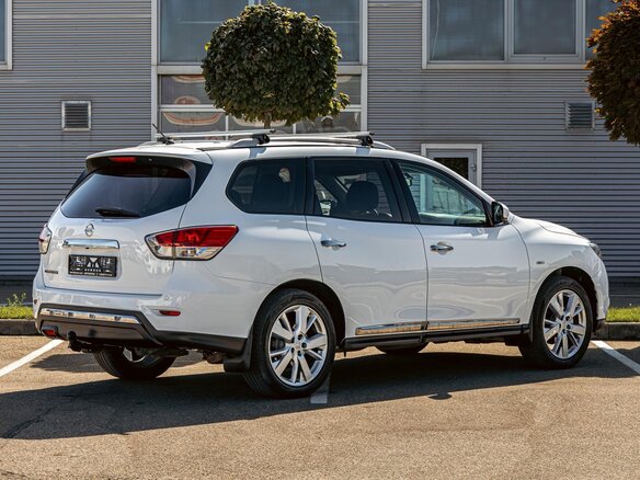 2015 Nissan Pathfinder IV, белый, 1275000 рублей - вид 5