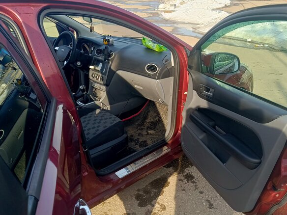 2008 Ford Focus II Рестайлинг, красный, 350000 рублей - вид 22