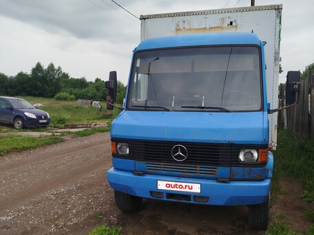 1986 Mercedes-Benz T2, синий, 450000 рублей, вид 1