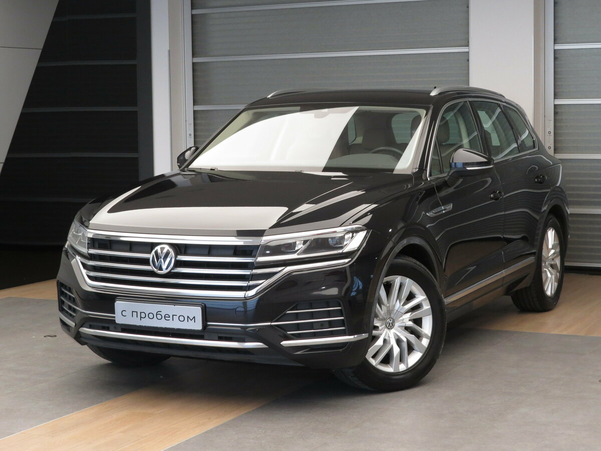 Открыть фотографии: Volkswagen Touareg III