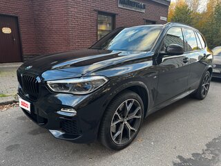2019 BMW X5 30d IV (G05/G18), чёрный, 7690000 рублей, вид 2