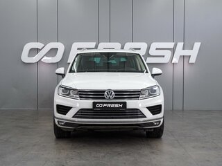2015 Volkswagen Touareg II Рестайлинг, белый, 2349000 рублей, вид 3