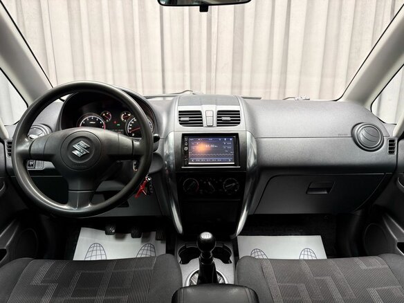 2010 Suzuki SX4 I (Classic) Рестайлинг, серебристый, 744000 рублей - вид 9