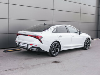 2025 Kia K5 III Рестайлинг, белый, 3798000 рублей, вид 4