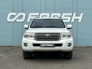 2013 Toyota Land Cruiser 200 Series Рестайлинг 1, белый, 4279000 рублей, вид 3