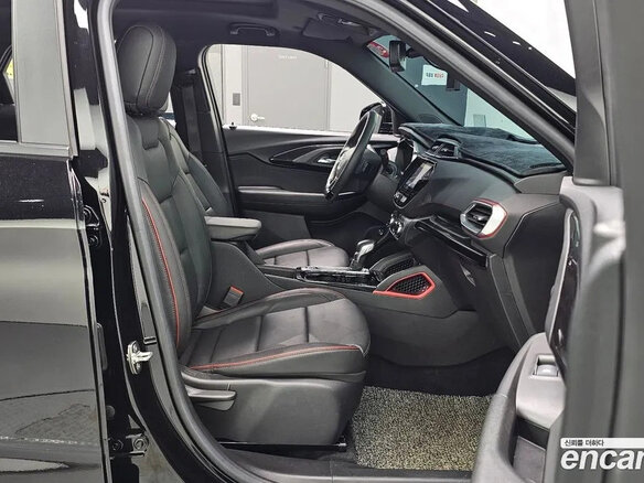 2022 Chevrolet TrailBlazer III, чёрный, 2630000 рублей - вид 6