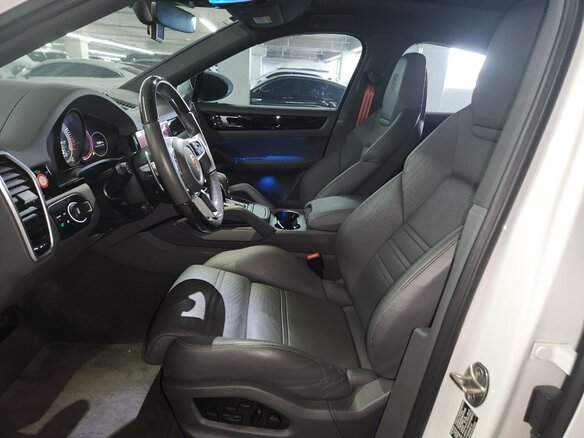 2021 Porsche Cayenne E-Hybrid Coupé III, белый, 8045000 рублей - вид 4
