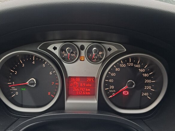 2009 Ford Focus II Рестайлинг, фиолетовый, 320000 рублей - вид 6