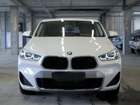 2020 BMW X2 sDrive20i I (F39), белый, 2280000 рублей, вид 2