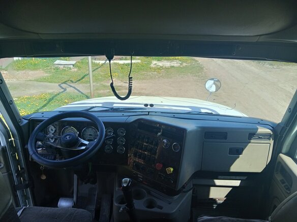 2004 International 9000 Series, белый, 1400000 рублей - вид 6