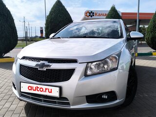 2010 Chevrolet Cruze I, серебристый, 780000 рублей, вид 1
