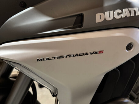 2022 Ducati Multistrada V4, серый, 2000000 рублей, вид 5
