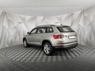2021 Skoda Kodiaq I, коричневый, 2405150 рублей, вид 4
