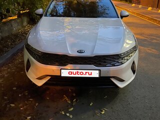 2020 Kia K5 III, белый, 2300000 рублей, вид 3