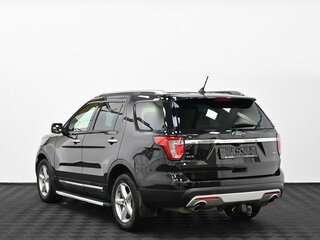 2017 Ford Explorer V Рестайлинг, чёрный, 1965000 рублей, вид 4