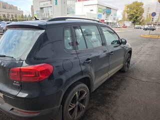 2013 Volkswagen Tiguan I Рестайлинг, чёрный, 680000 рублей, вид 1