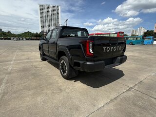 2026 Toyota Hilux VIII Рестайлинг 2, чёрный, 8800000 рублей, вид 5