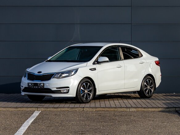 2016 Kia Rio III Рестайлинг, белый, 795000 рублей - вид 17