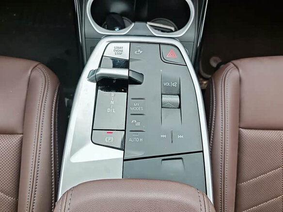 2024 BMW X1 Long 20Li sDrive III (U11/U12), белый, 2725600 рублей - вид 10