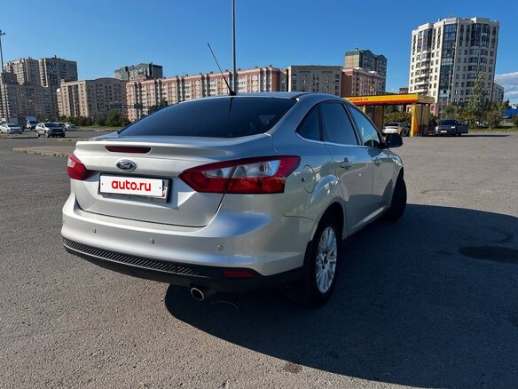 2012 Ford Focus III, серебристый - вид 3