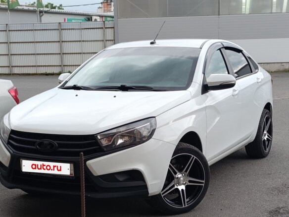 2021 Lada (ВАЗ) Vesta CNG I, белый, 1225000 рублей - вид 1