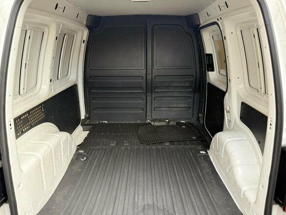 2016 Volkswagen Caddy, белый, 1550000 рублей - вид 8