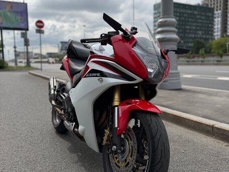 2013 Honda CBR 600F, красный, 575000 рублей, вид 1