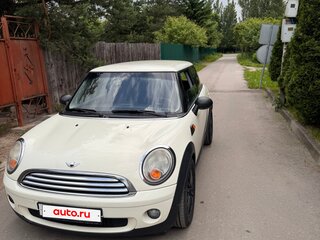 2010 Mini Hatch One II (R56) Рестайлинг, белый, 790000 рублей, вид 3