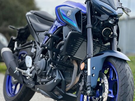 2022 Yamaha MT-03, синий, 580000 рублей, вид 1